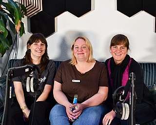 Schichtwechsel Besuch im Medienwerk