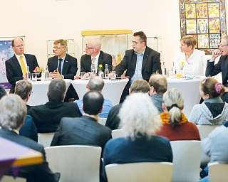 Podiumsdiskussion